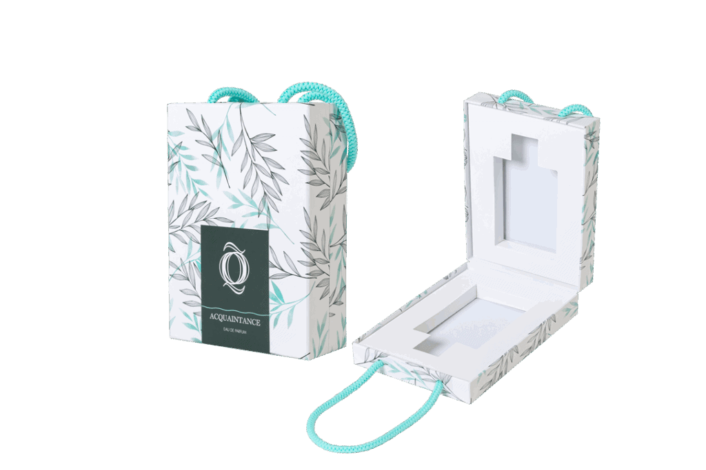 Cajas de packaging ecológicas con diseño de hojas en tonos suaves, perfectas para productos de alta gama.
